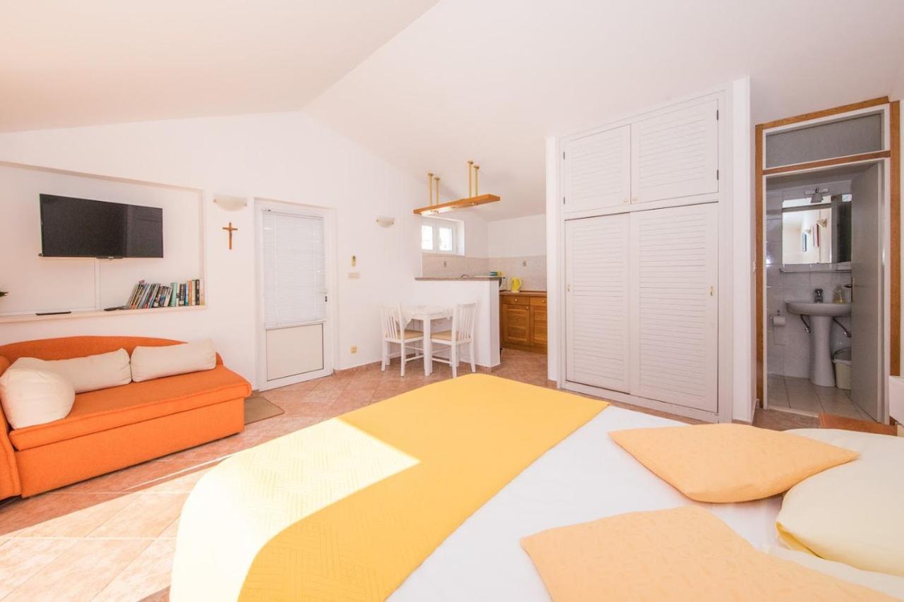 Lacroma Apartments ดูบรอฟนิก ภายนอก รูปภาพ